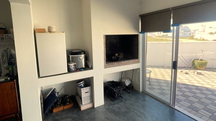 3 Bedroom Property for Sale in Lampiesbaai Western Cape